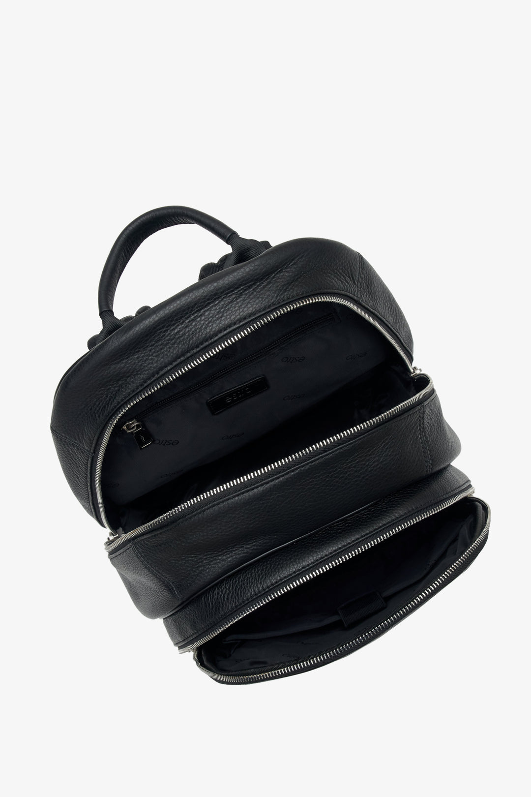 Men's large, black leather backpack by Estro - close-up on the interior view.
