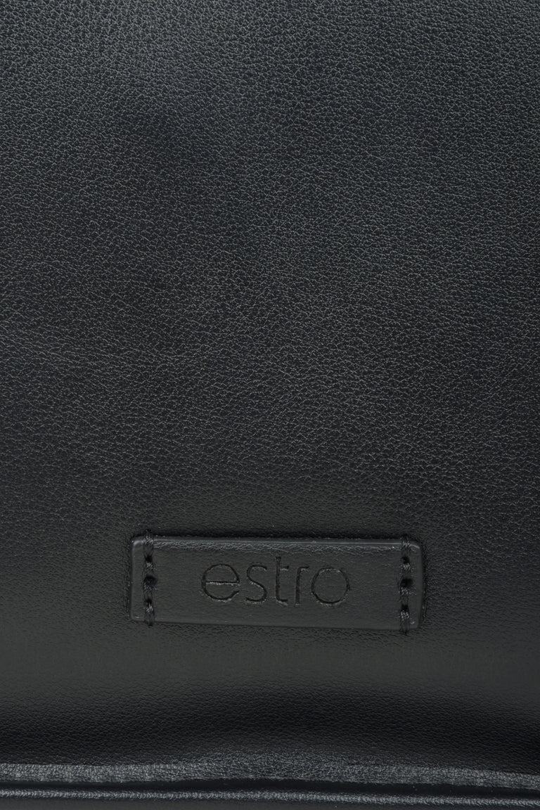 Women's black leather shoulder bag - close-up on the details.