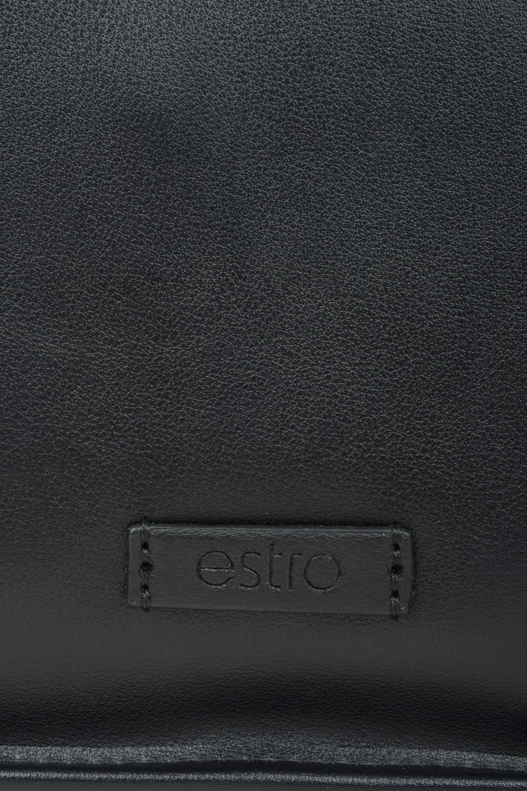 Women's black leather shoulder bag - close-up on the details.