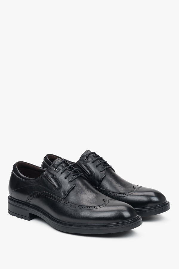 Black men's Oxford shoes made of natural leather Estro.