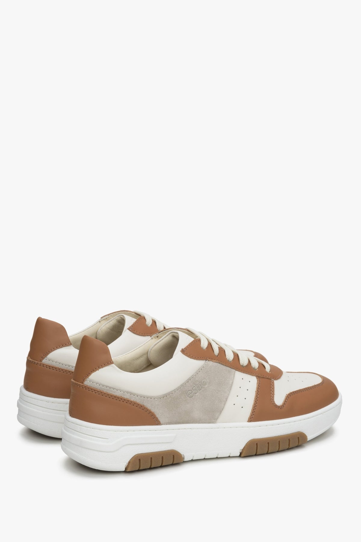 Estro women's brown and white sneakers - close-up on the heel counter and side profile of the shoe.