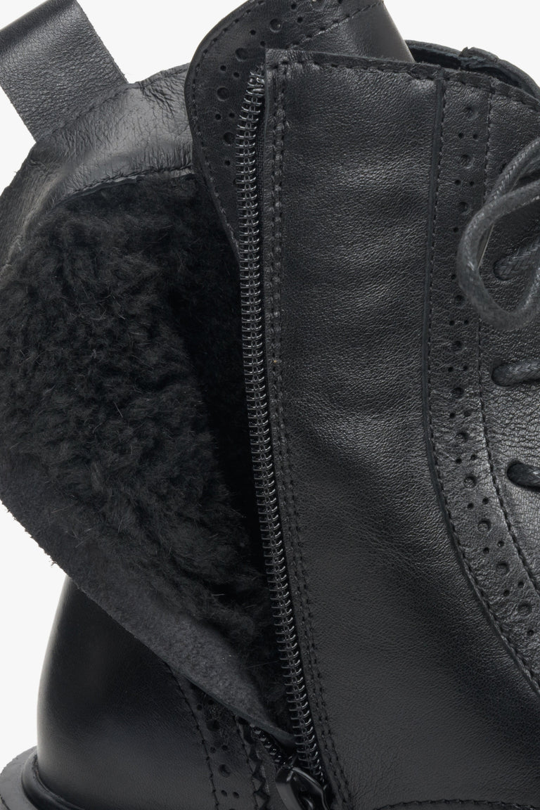 Women's leather black winter boots with warming lining by Estro - close-up of the interior of the shoe.