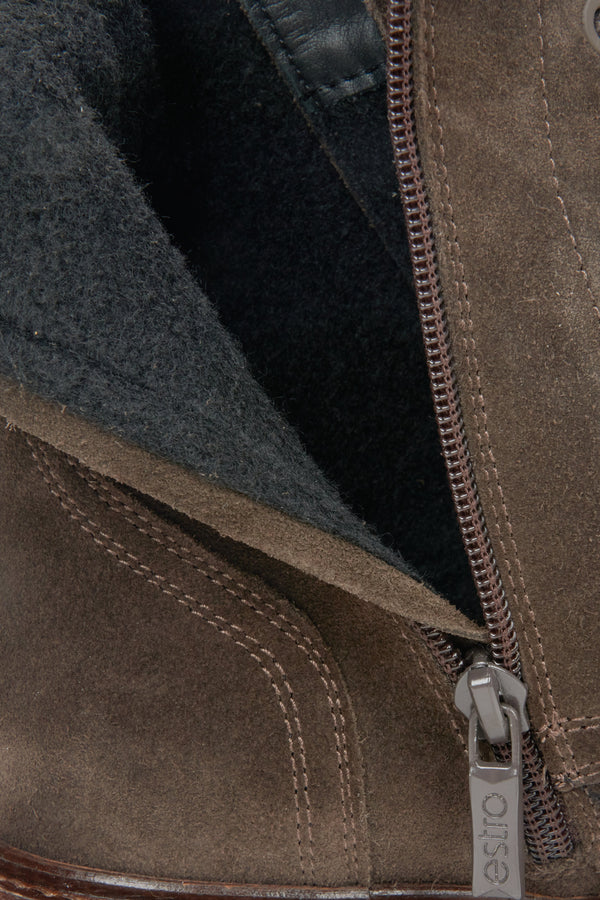 Women's dark brown ankle boots Estro - close-up of the interior.