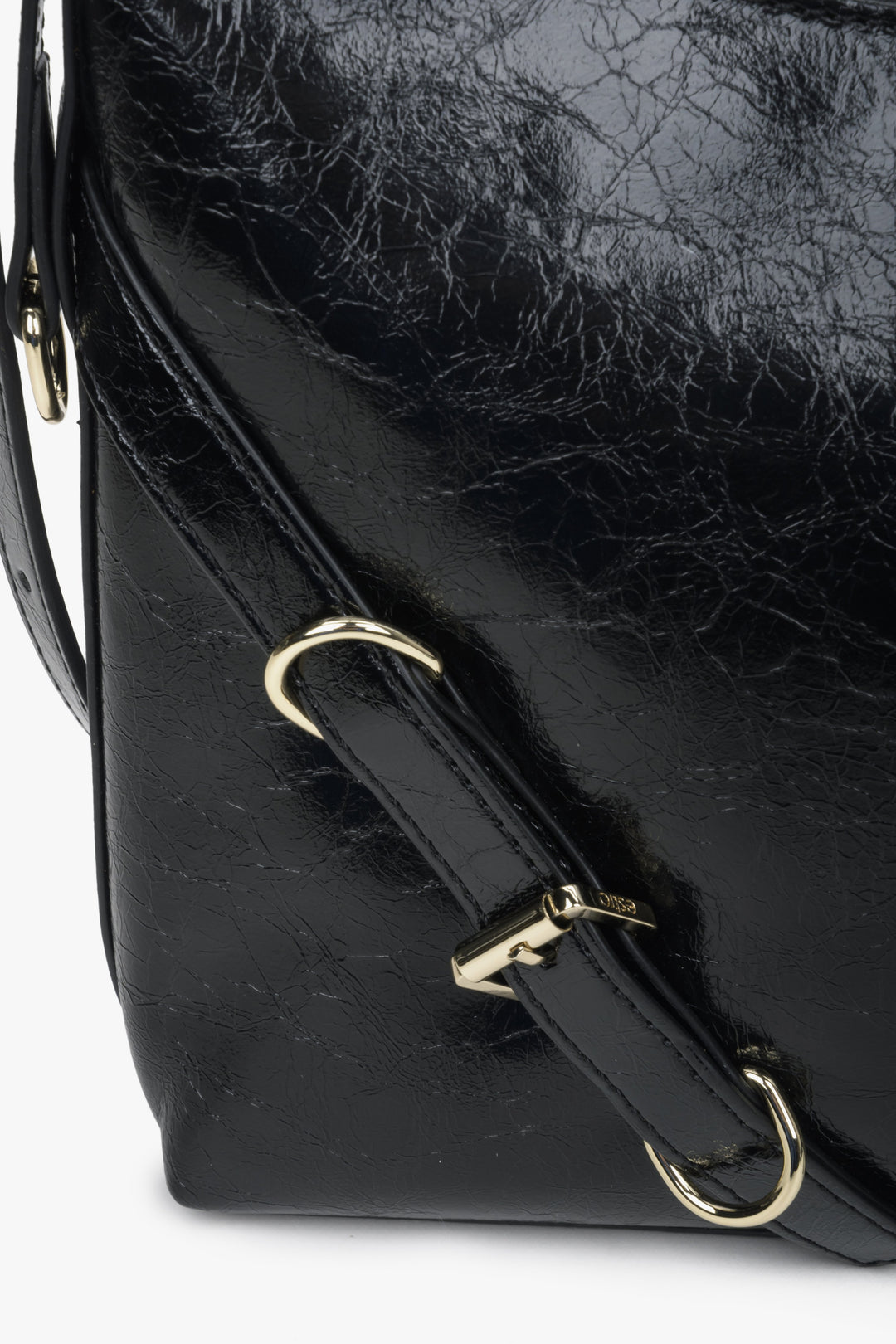 Women's black Estro leather shoulder bag - close-up on the detail.