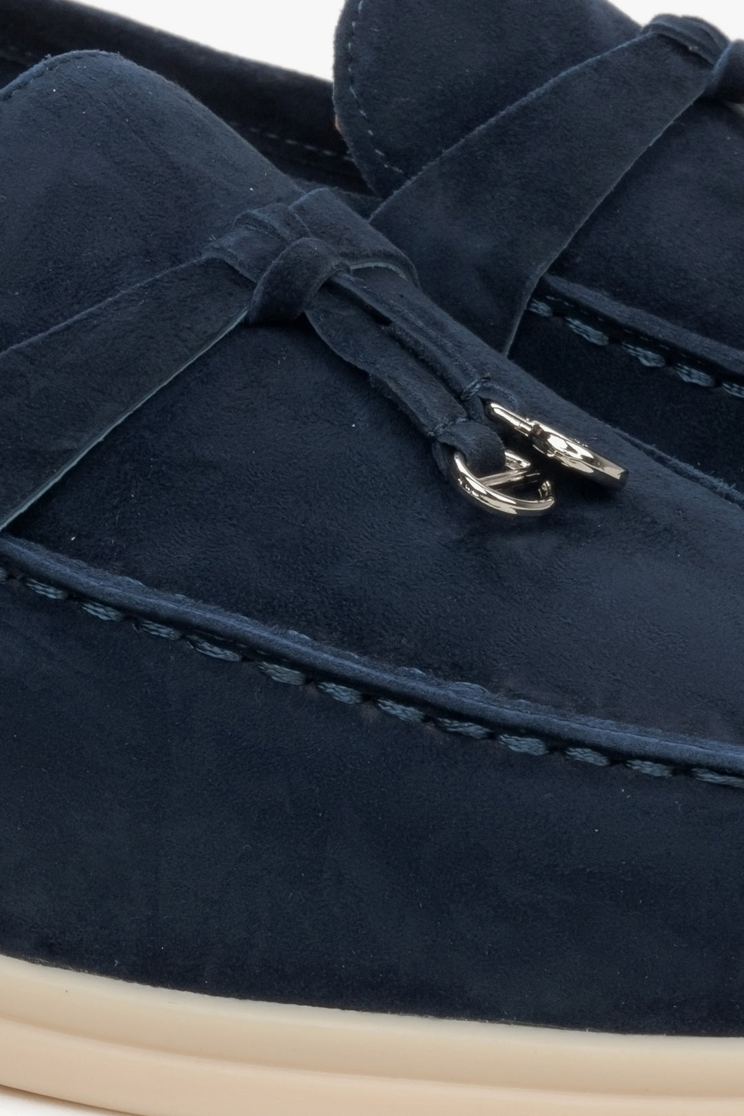 Estro navy blue women's loafers - close-up of the details.