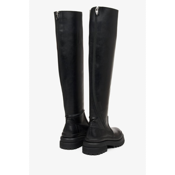 Estro black high women's boots with a zipper at the back.