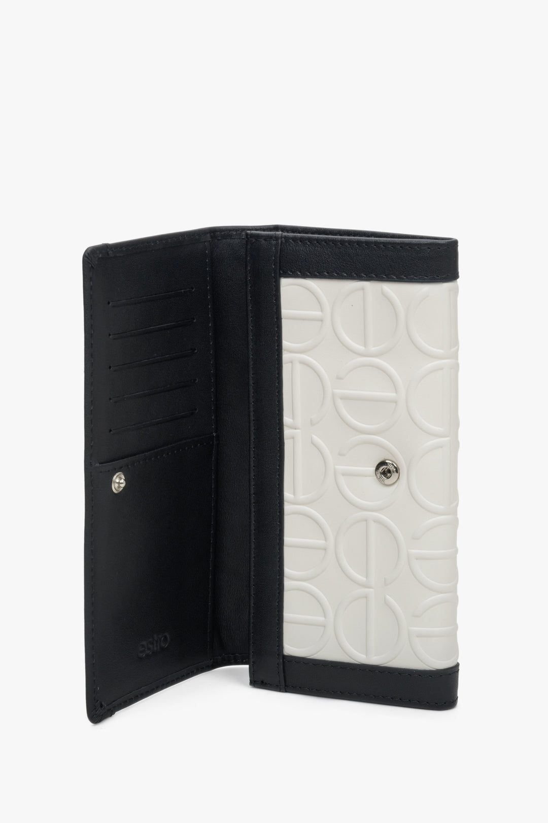 Women's black and white leather  Estro wallet - close-up on the interior.