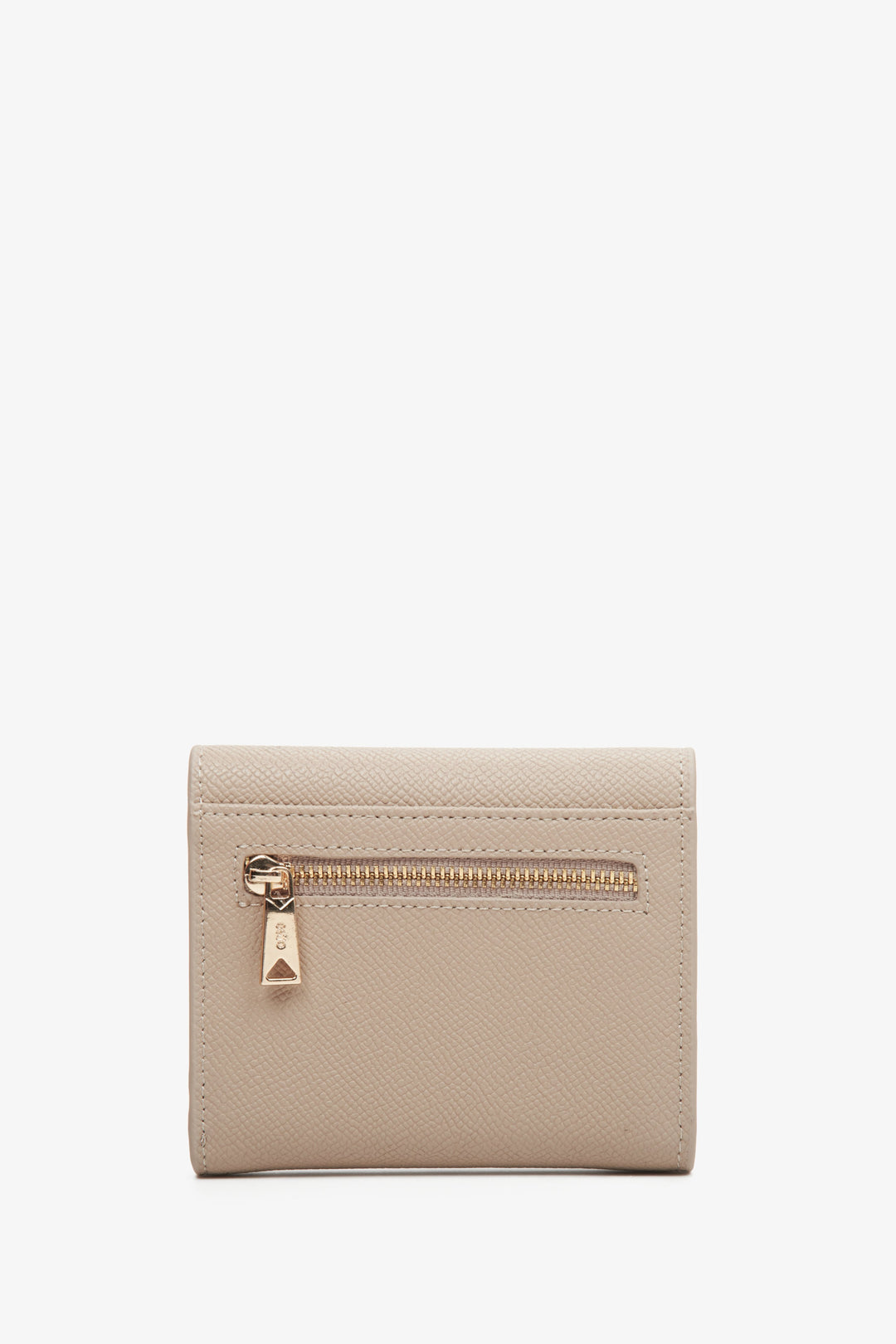 Estro women's leather wallet in beige with a gold clasp and accents - reverse side.