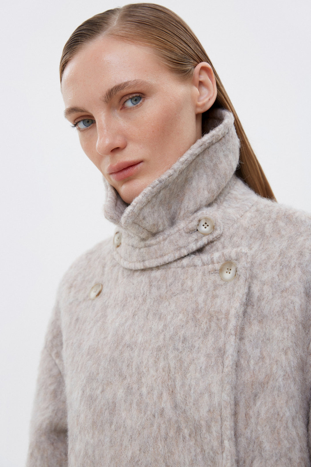 Women's beige wool blend coat Estro.