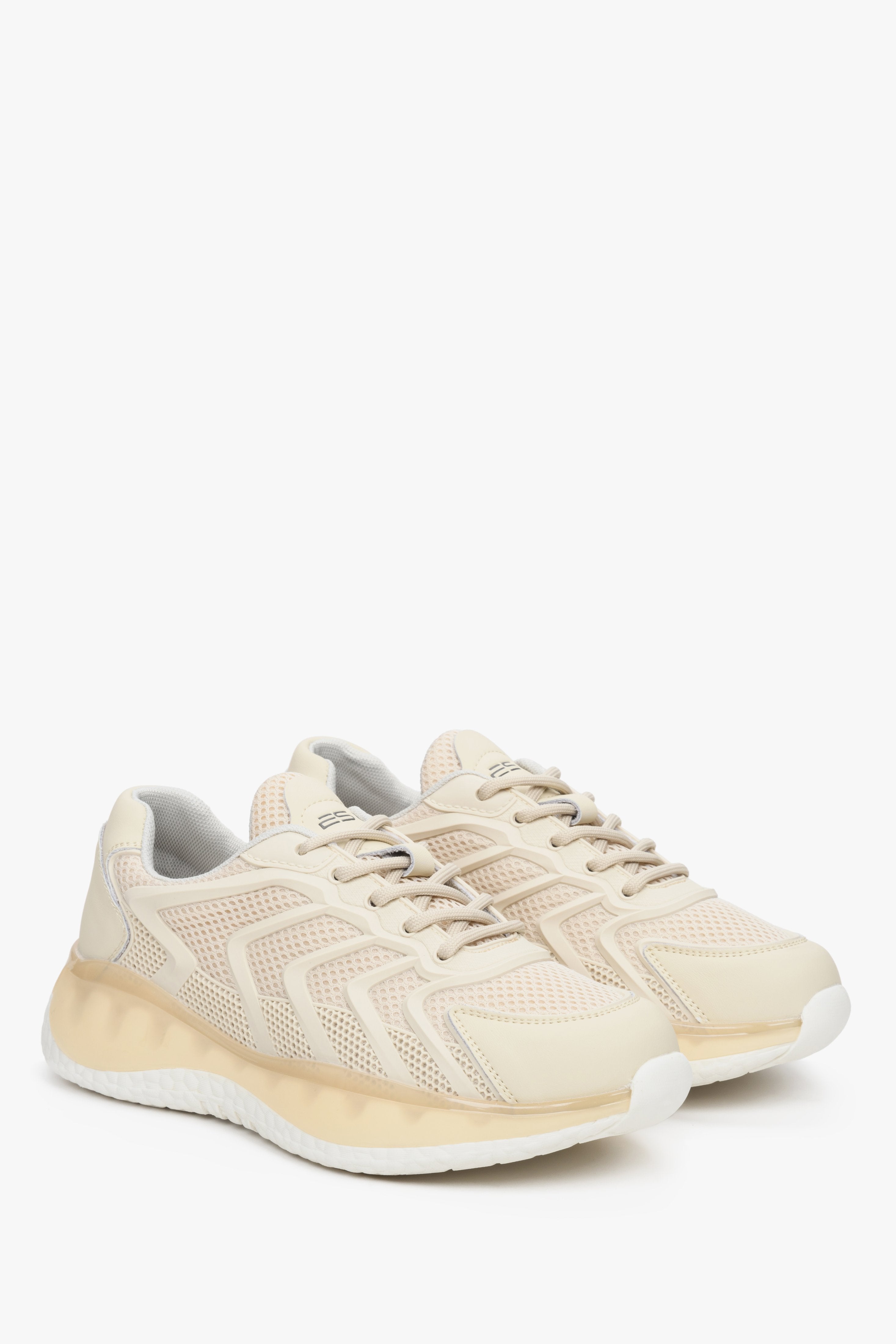 Women's beige sneakers with lacing ES 8.