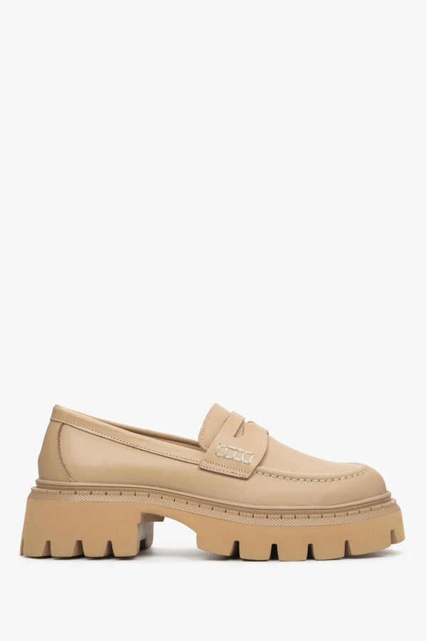 Women's Beige Leather Loafers Estro ER00113814.