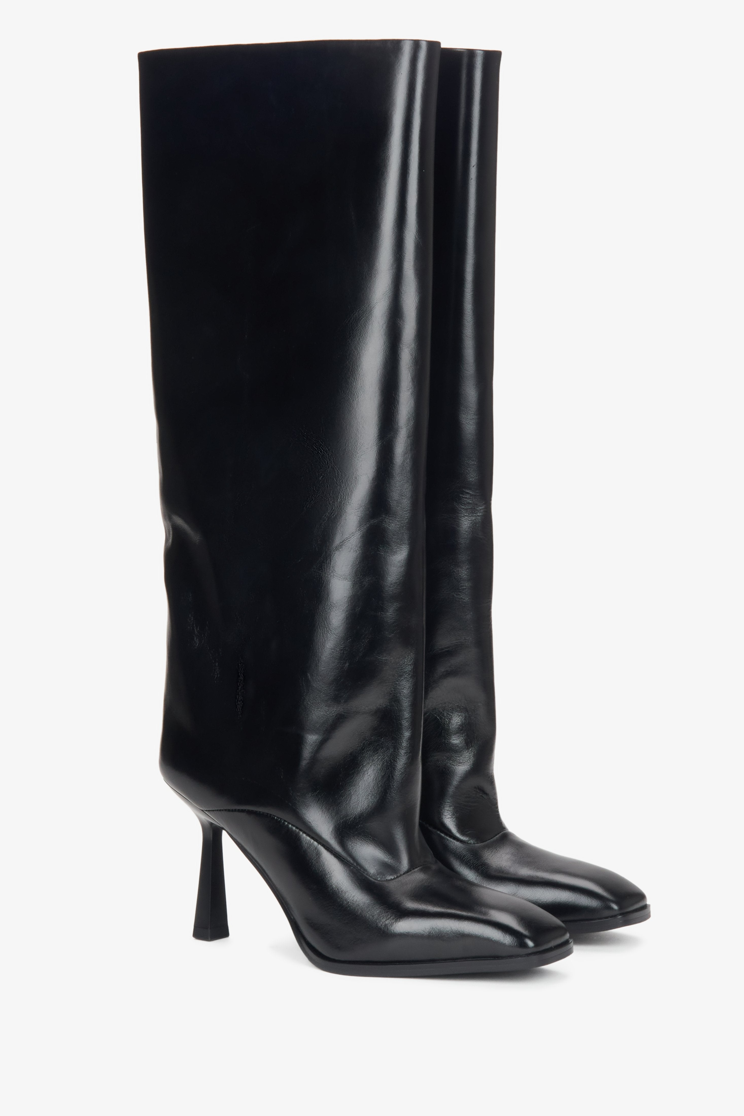 Black patent leather stiletto boots for women with a loose shaft by Estro - showcasing the shaft of the boot.