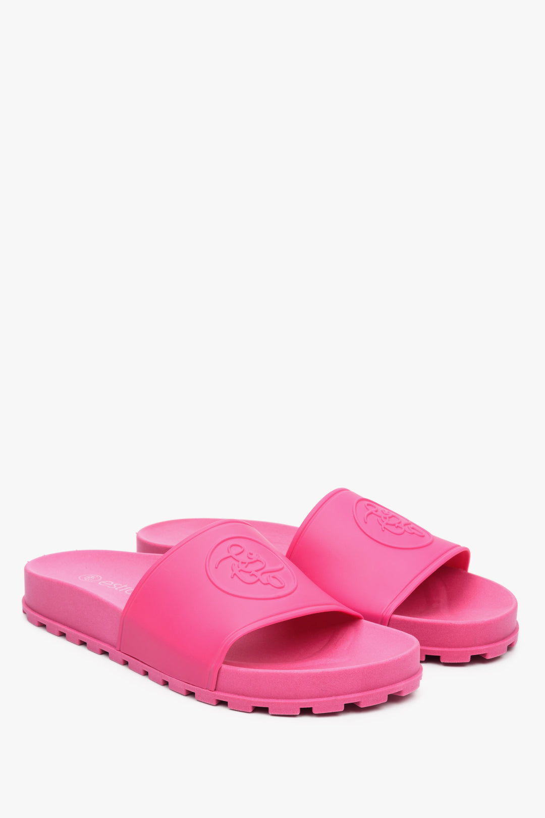 Women's pink Estro rubber flip-flops for fall/spring.