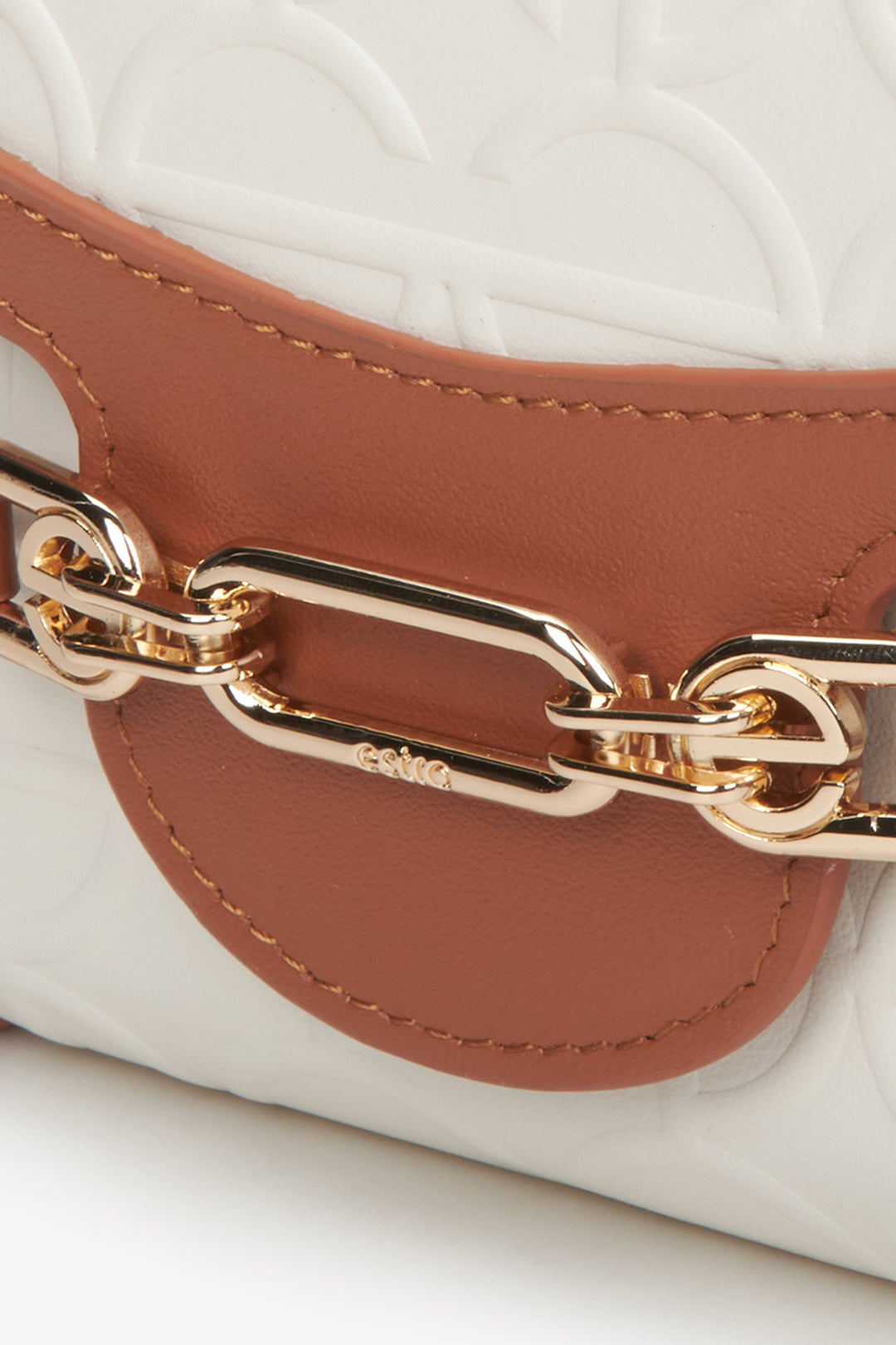 Beige-brown Estro women's compact wallet made of genuine leather - close-up on details.