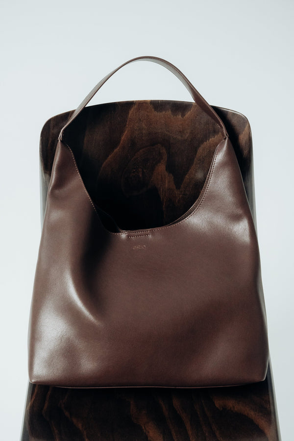 Women's Saddle Brown Shopper Bag made of Genuine Leather Estro ER00118028.