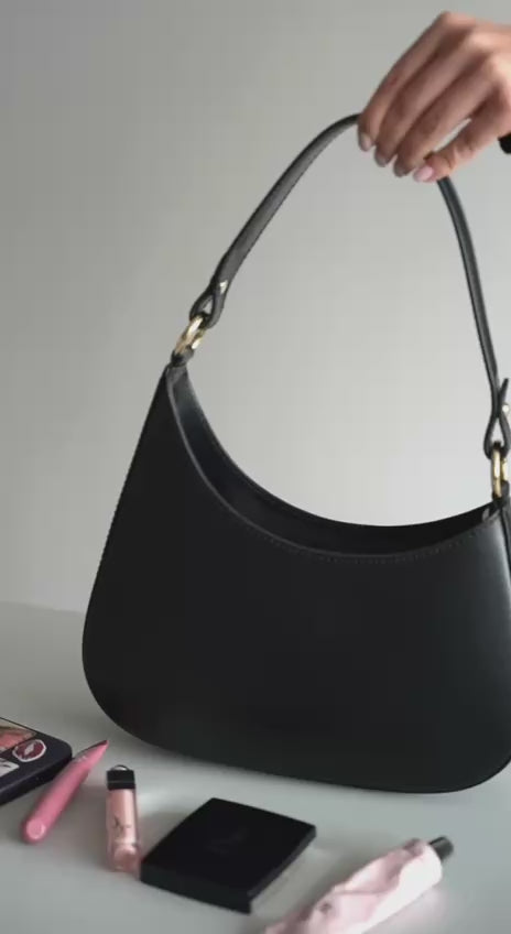 Women's Black Shoulder Bag made of Italian Genuine Leather Estro ER00116374.