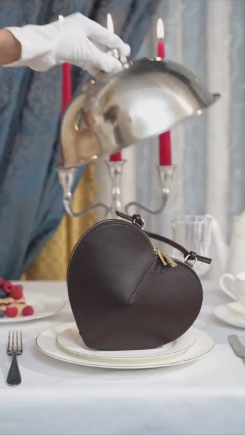 Women's Small Dark Brown Leather Heart-Shaped Bag Estro ER00118339.