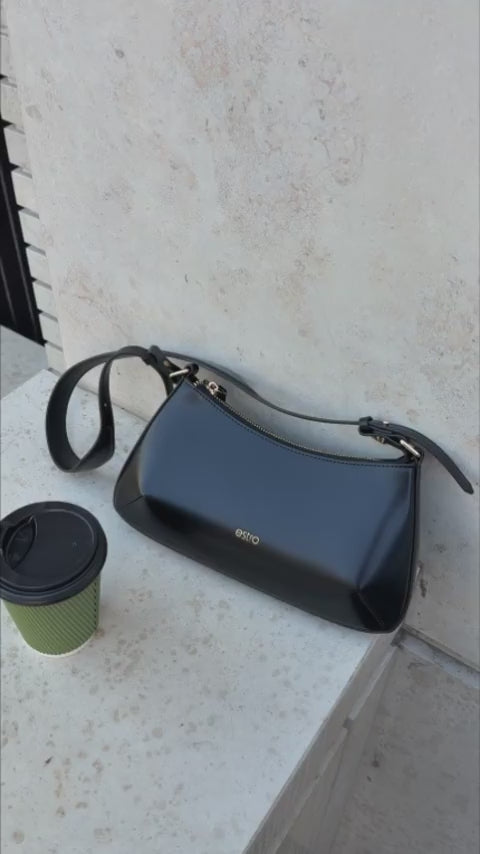 Handy Women's Black Genuine Leather Shoulder Bag Estro ER00115787
