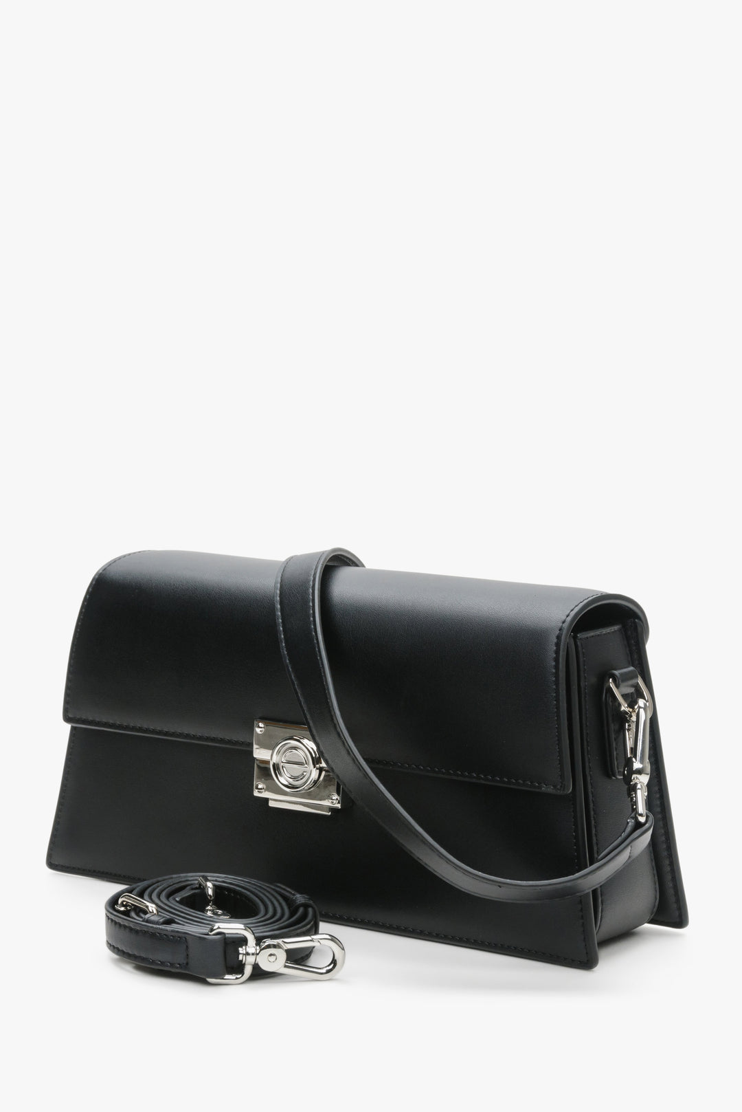 Women's black chain handbag made of genuine leather by Estro.