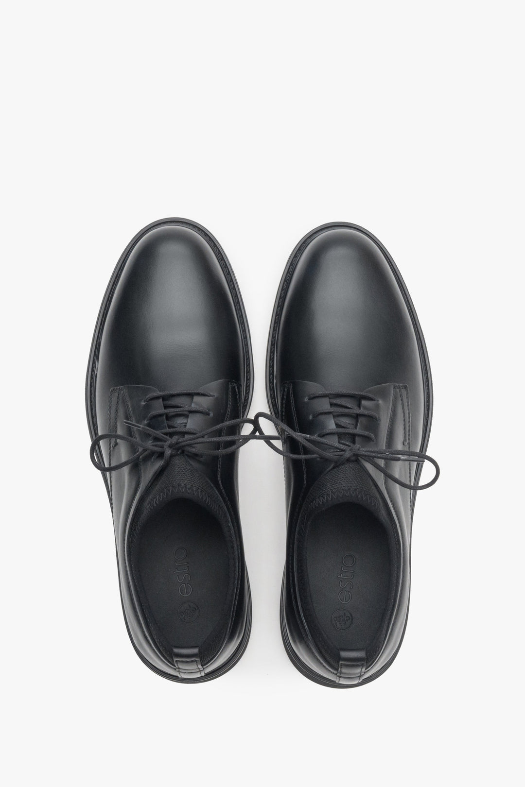 Men's leather lace-up shoes by Estro - top view presentation.