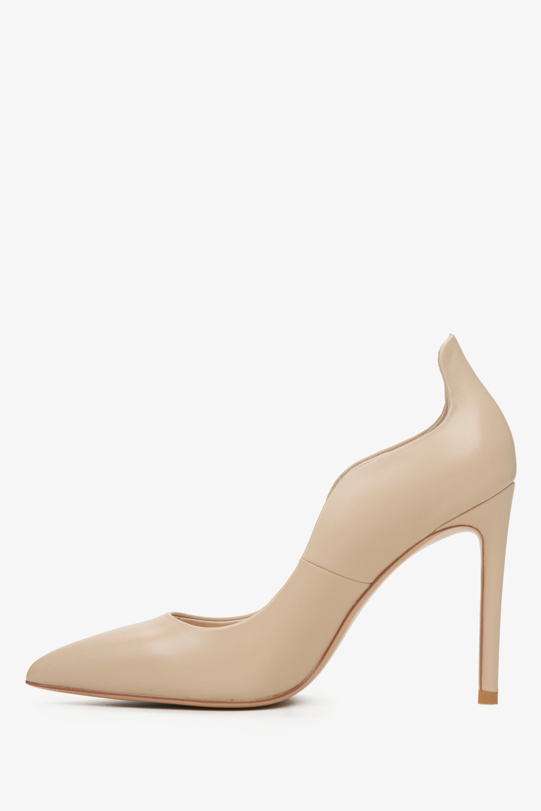 Women's high beige heels made of genuine leather with a wavy edge by Estro - shoe profile.