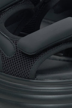 ES 8 women's black sport sandals - close-up detail.