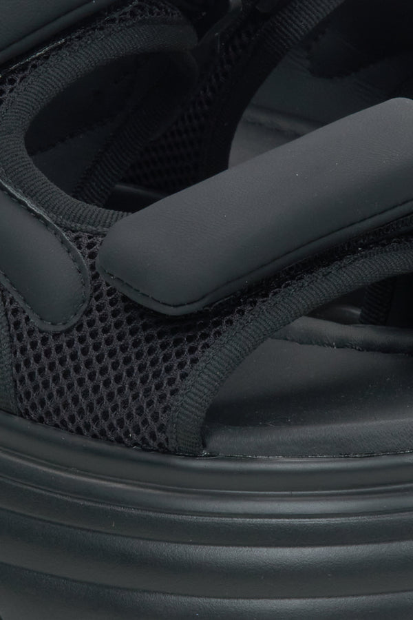 ES 8 women's black sport sandals - close-up detail.