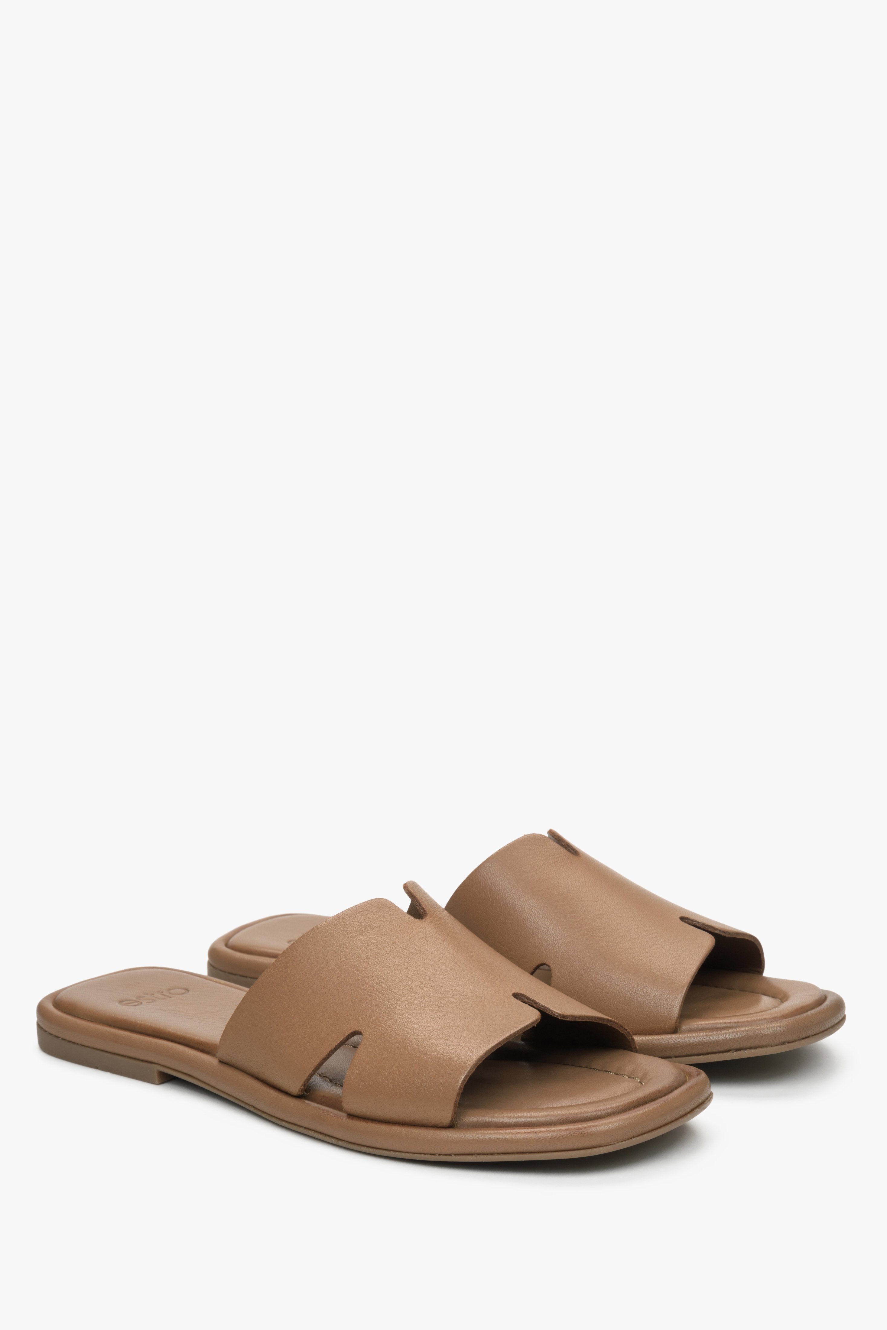 Women's brown leather slide sandals Estro.