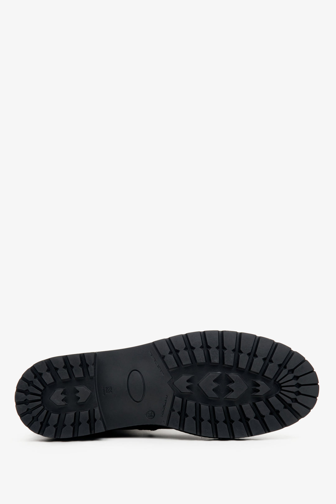 Women's black leather ankle boots Estro - a close-up on shoe sole.