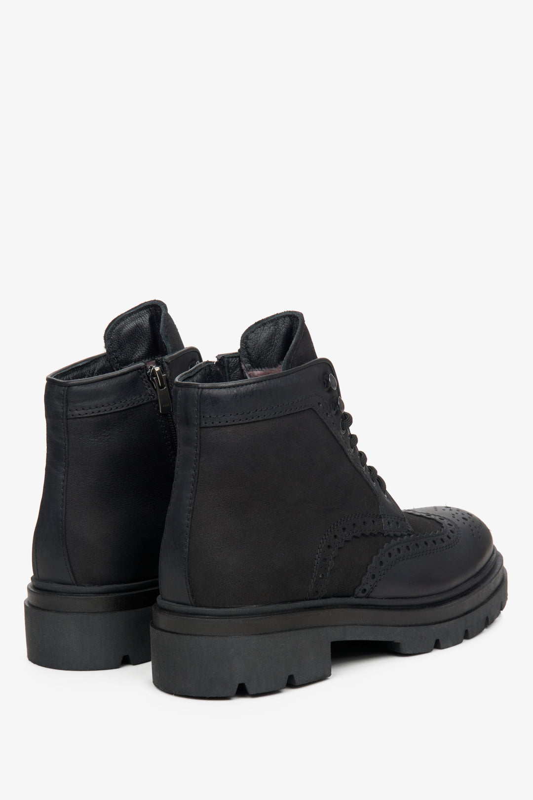Men's black nubuck Estro boots - close-up on the heel counter.