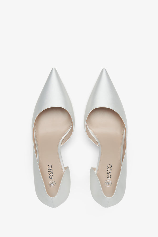 Estro women's milk-white satin high heels - top view model presentation.