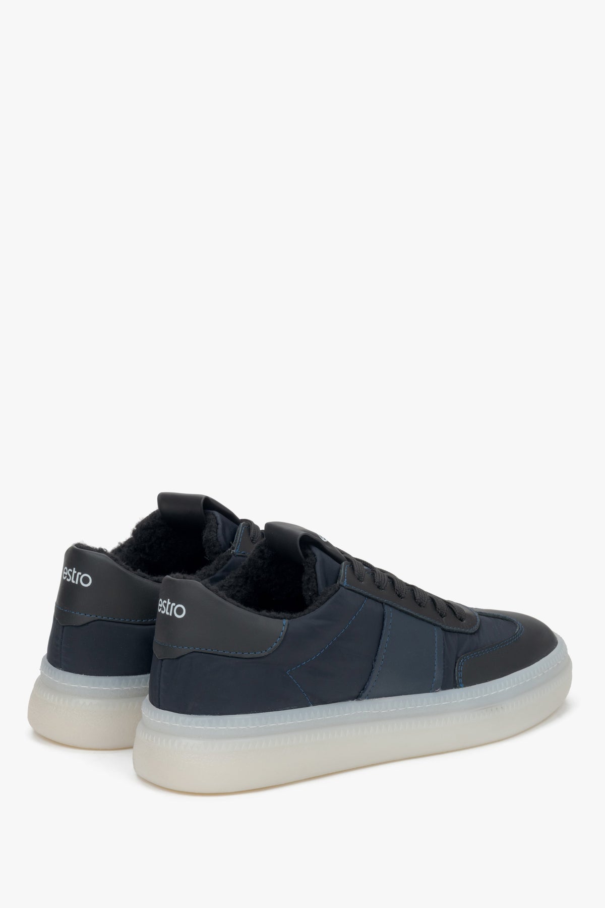 Navy blue women's winter sneakers by Estro - close-up of the heel and side line of the shoe.