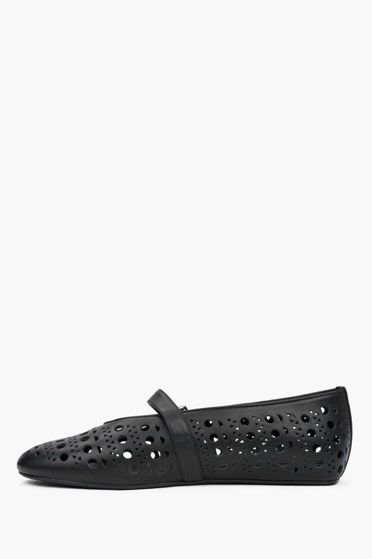 Stylish black Estro women's ballet flats, made of perforated genuine leather, offering breathability and comfort on summer days.