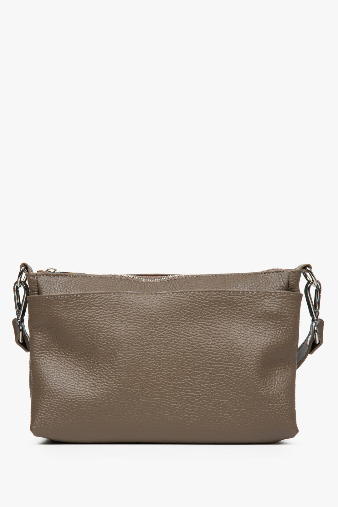 Leather, brown Estro women's crossbody bag with a zipper.