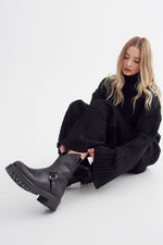 Women's Black Leather Cropped Ankle Boots Estro ER00114045