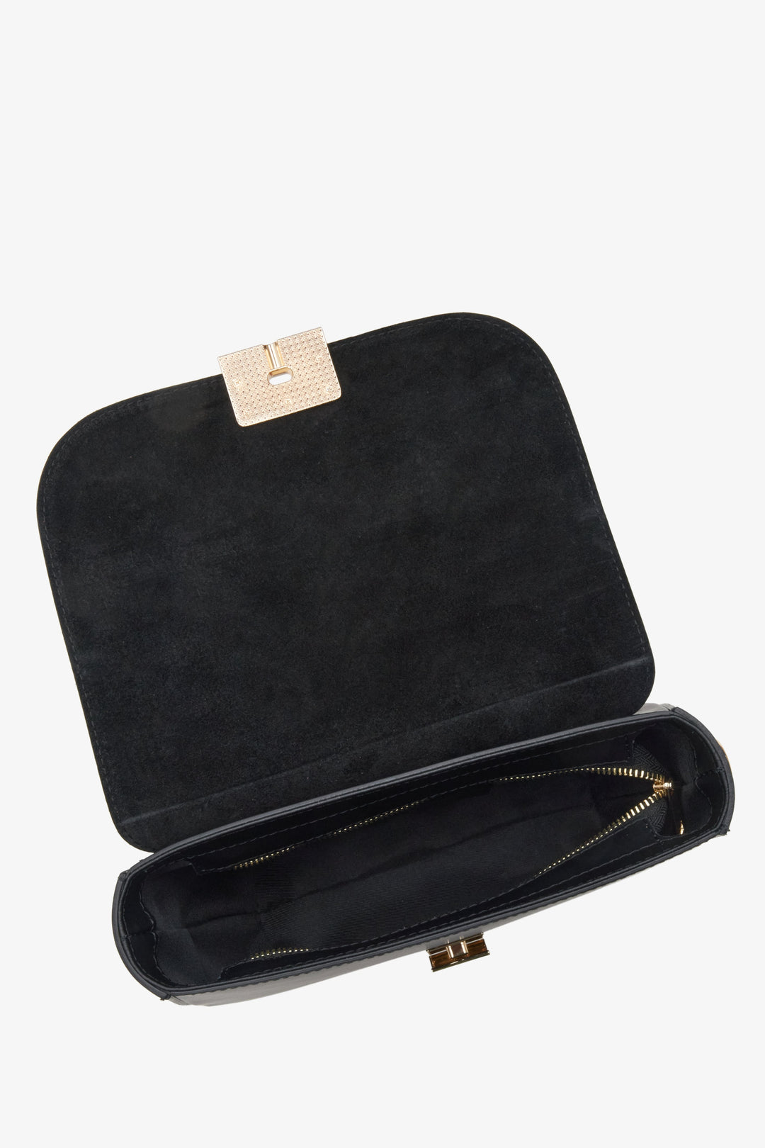 Estro black  crescent-shaped handbag made of Italian genuine leather - close-up on the interior of the model.