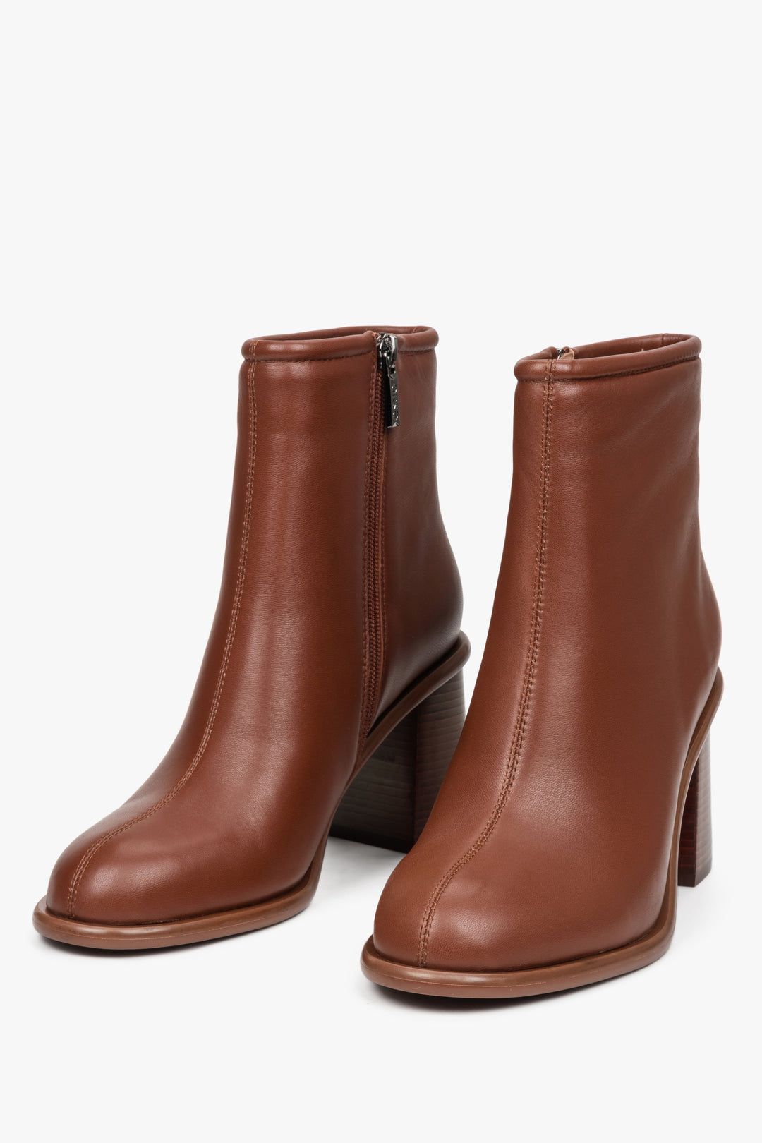 Women's brown leather ankle boots by Estro for spring and fall - close-up on the front part of the shoe.