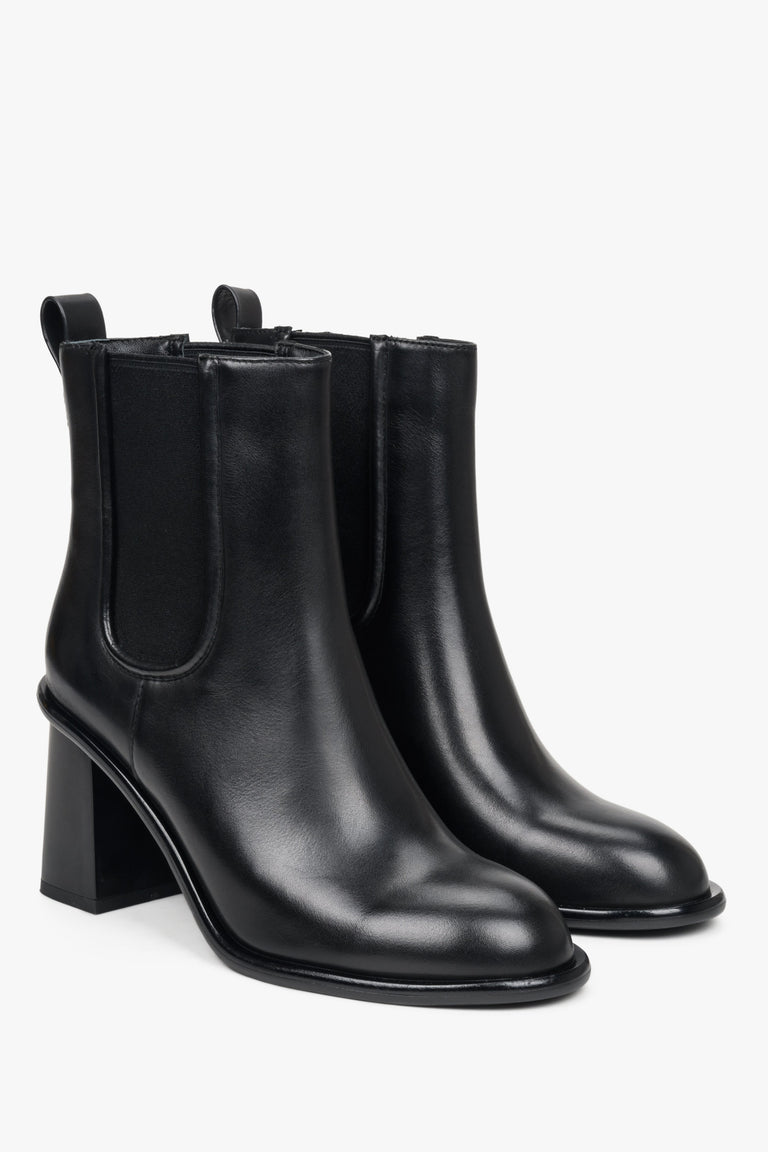 Estro high women's leather boots in black - close-up on the front and side profile of Estro brand shoes.