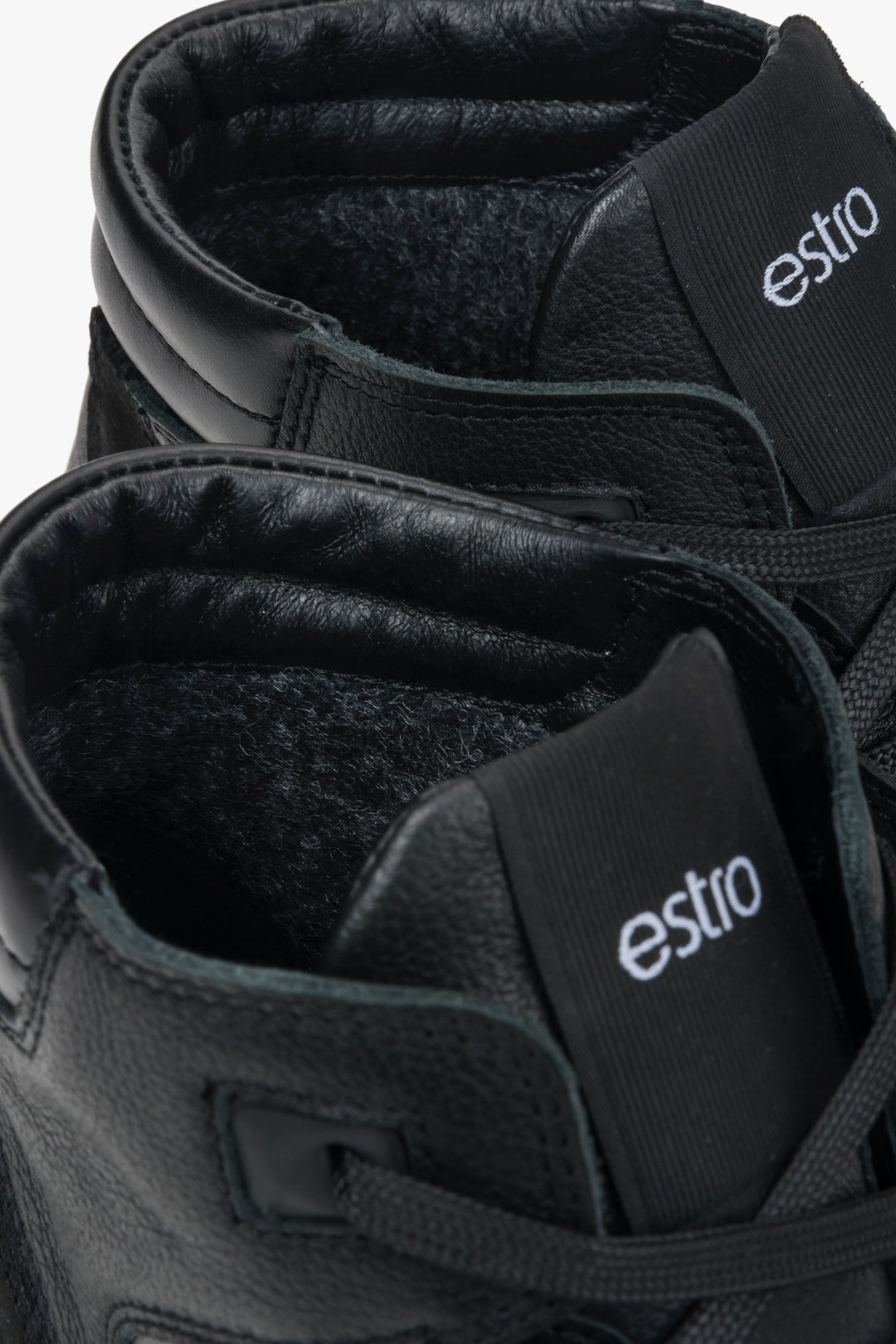 Black men's high-top sneakers made of Italian leather and nubuck with insulation by Estro – details.