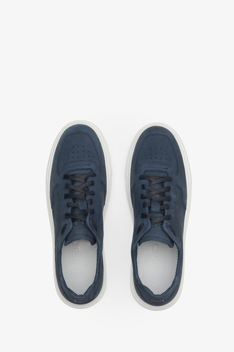 Spring-autumn men's Estro sneakers made of genuine nubuck in blue - presentation of the footwear from the toe.