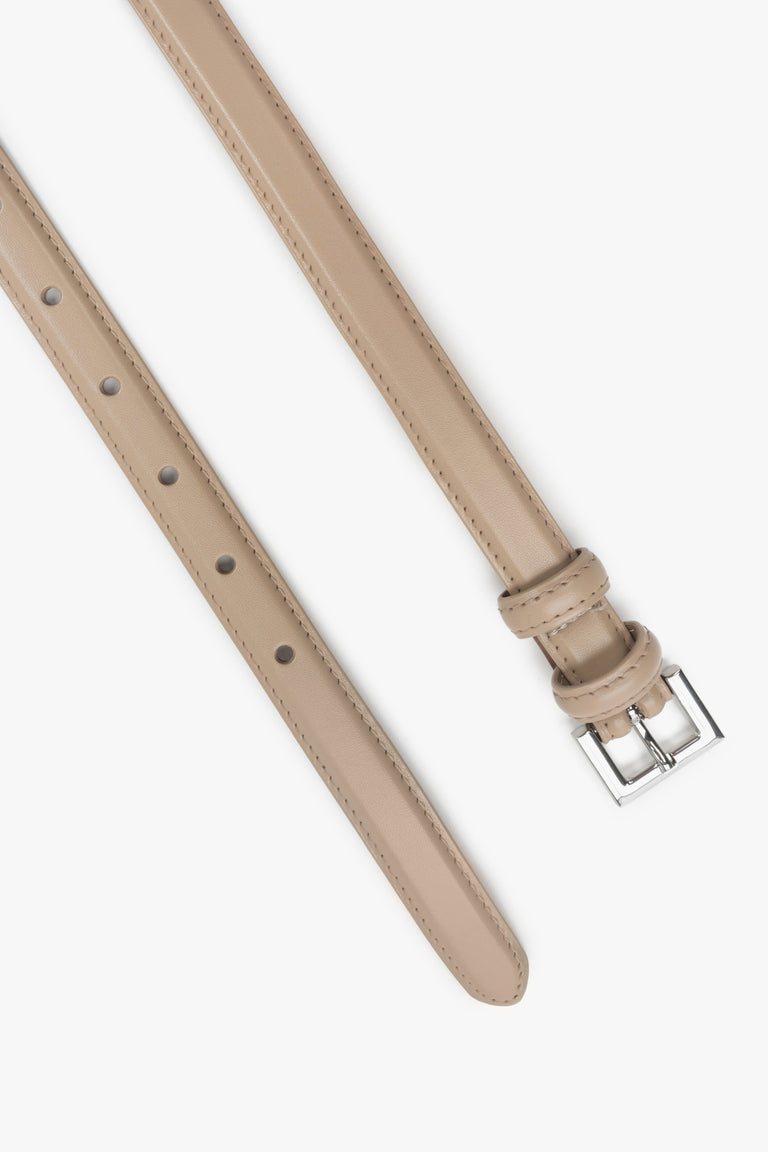 Stylish beige women's belt with silver buckle Estro.