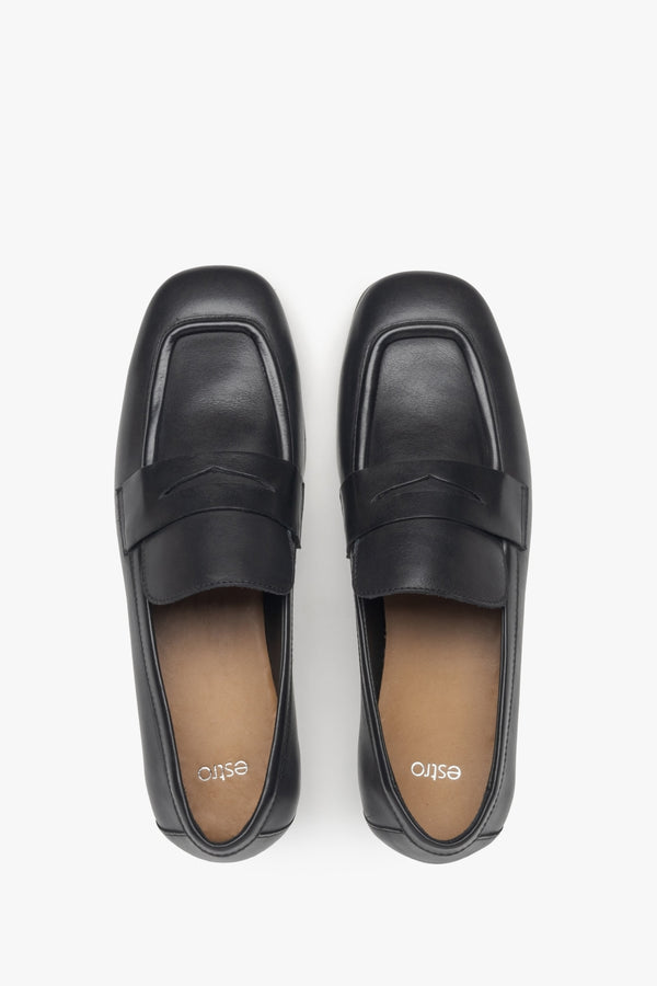 Black leather women's loafers by Estro - top view.