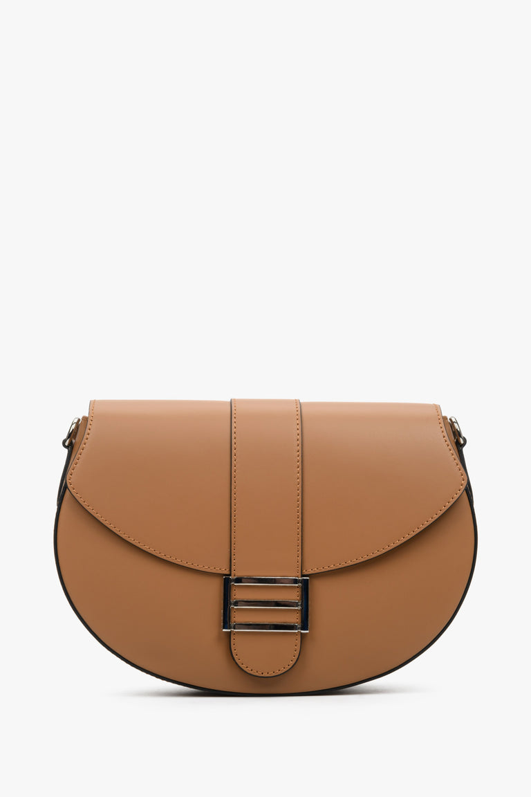 Leather, women's brown horseshoe-shaped handbag by Estro.