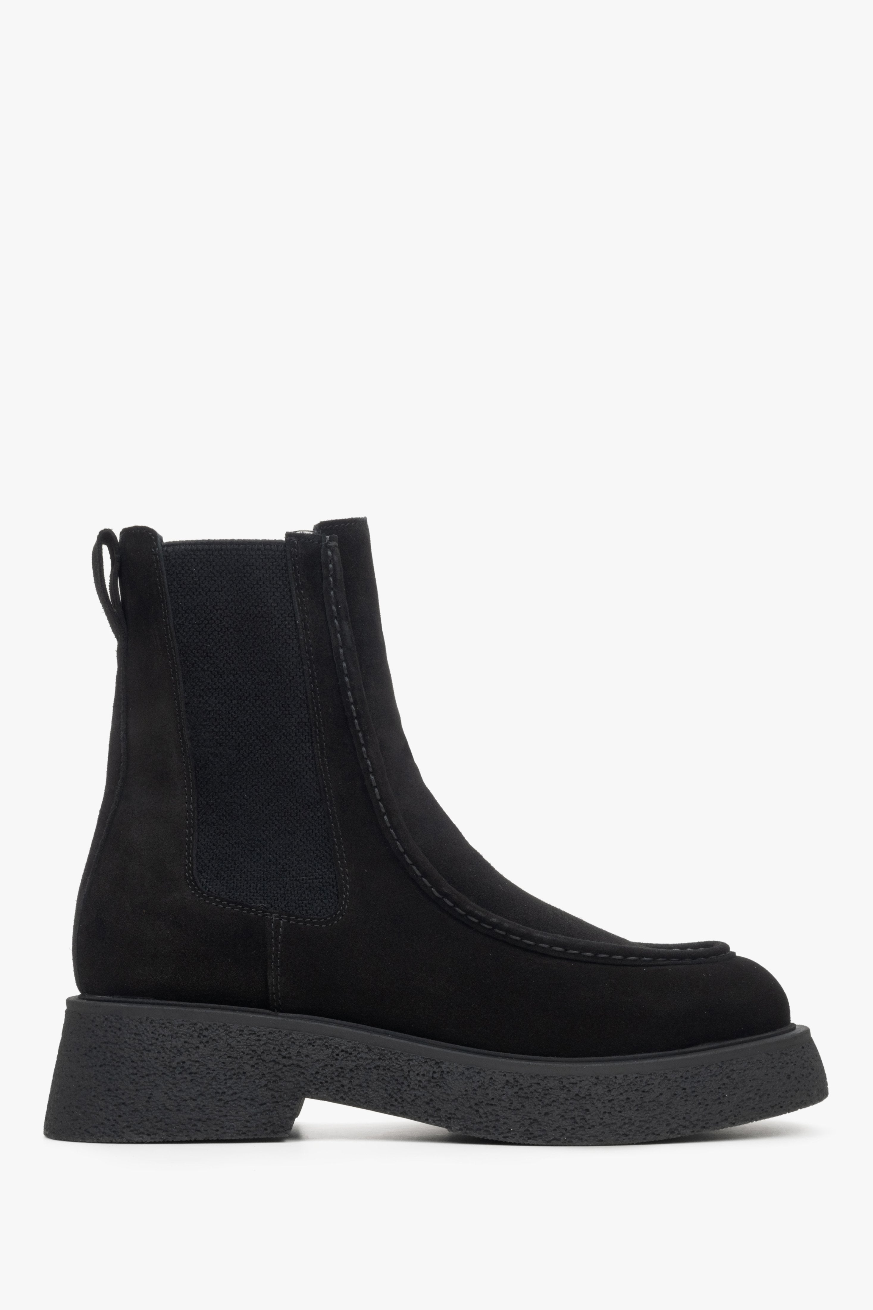 Women's Black Chelsea Boots made of Italian Genuine Velour Estro ER00115839.