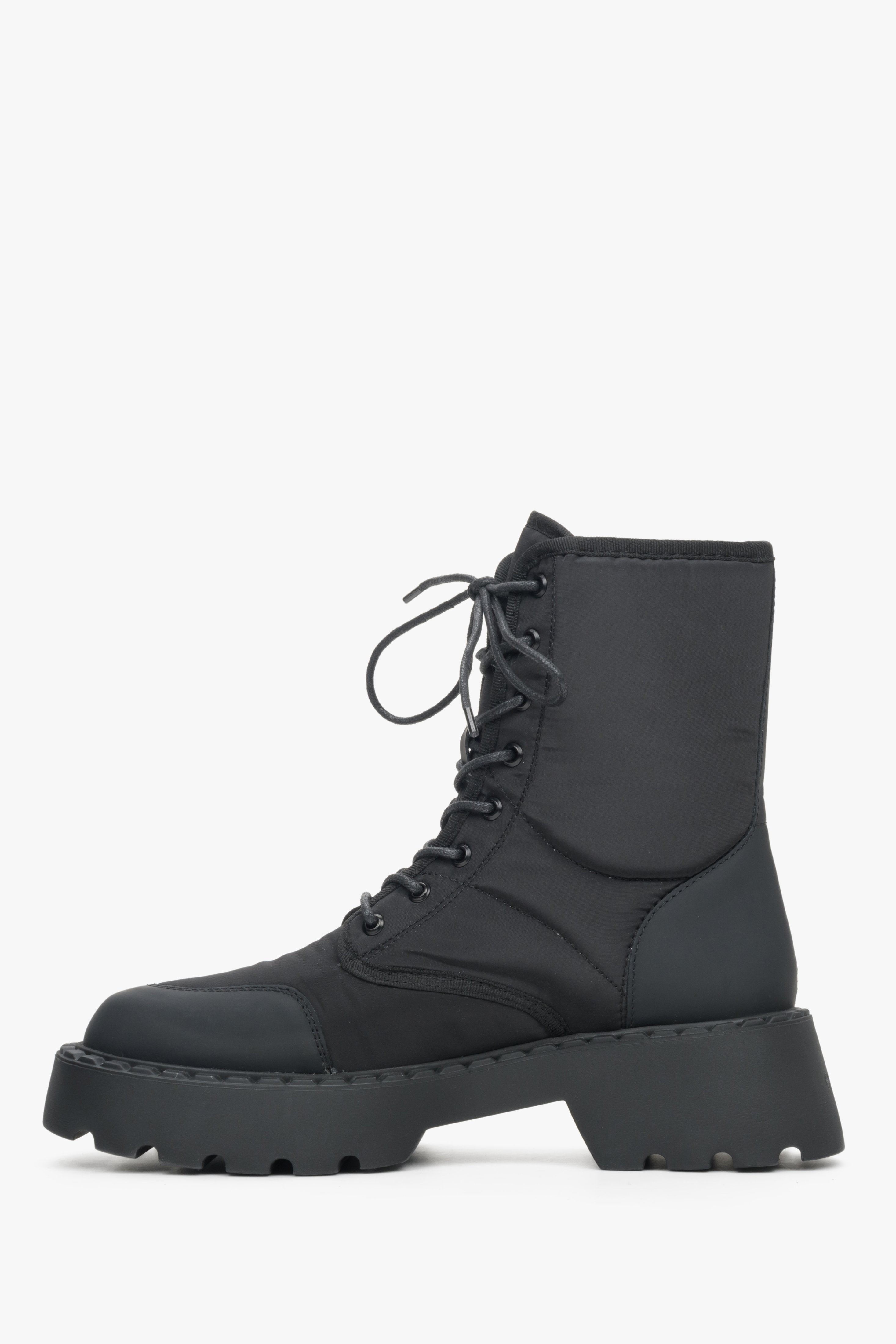 Tall, lace-up black Estro women's boots - shoe profile.