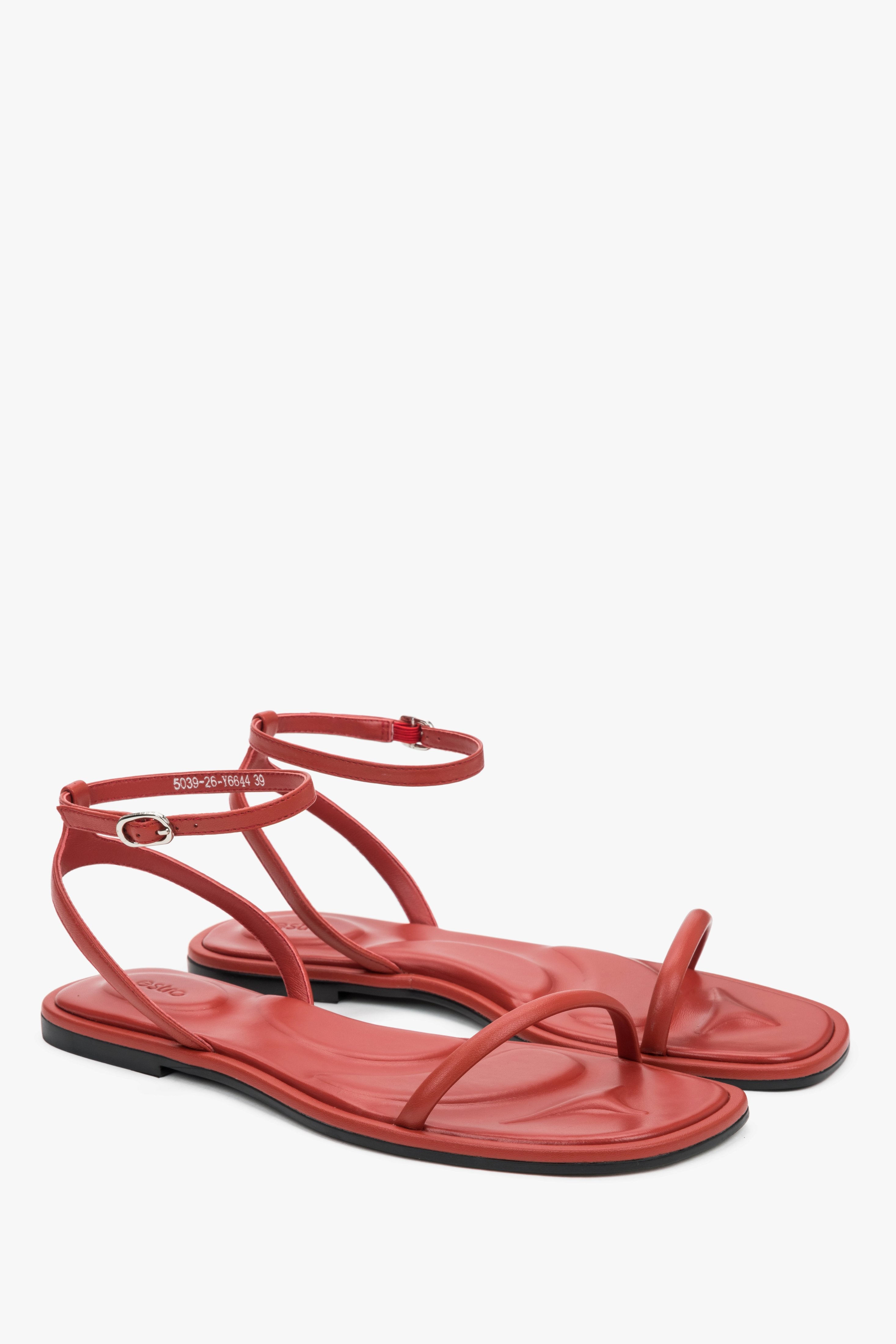 Red women’s sandals with thin straps – 100% genuine leather – Estro.