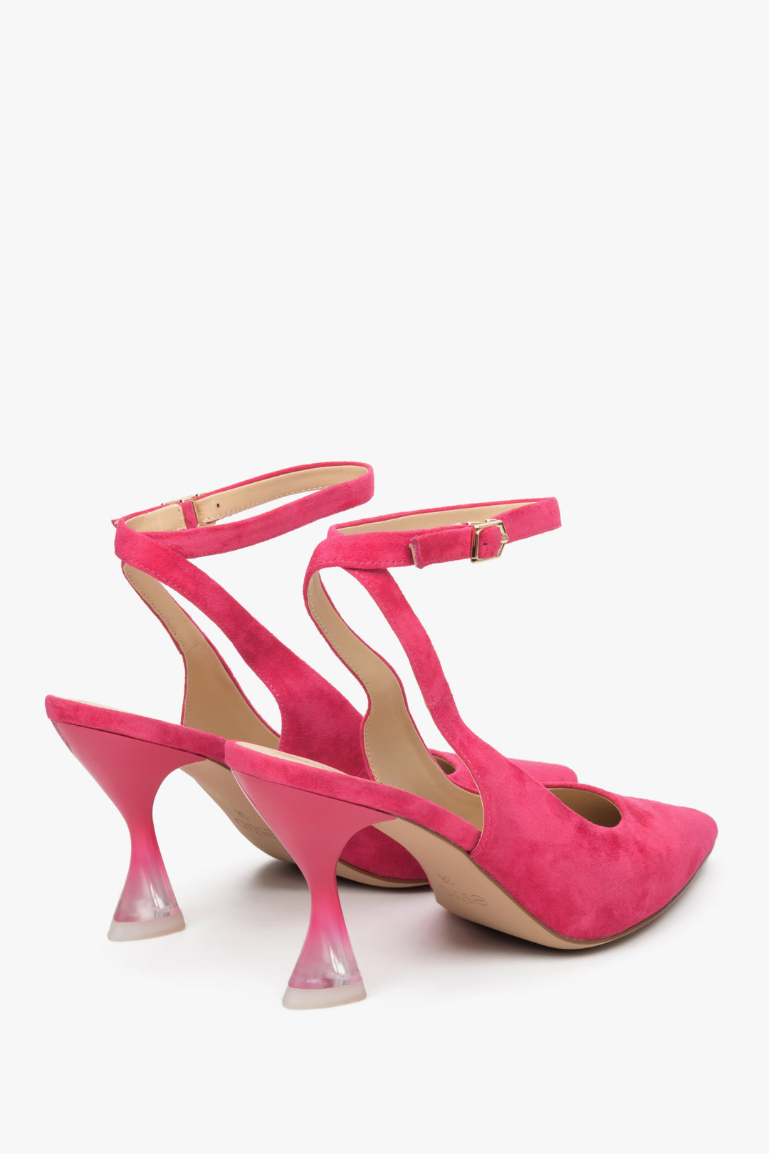 Elegant, pink velour slingback pumps Estro - presentation of the heel and shoe sideline.