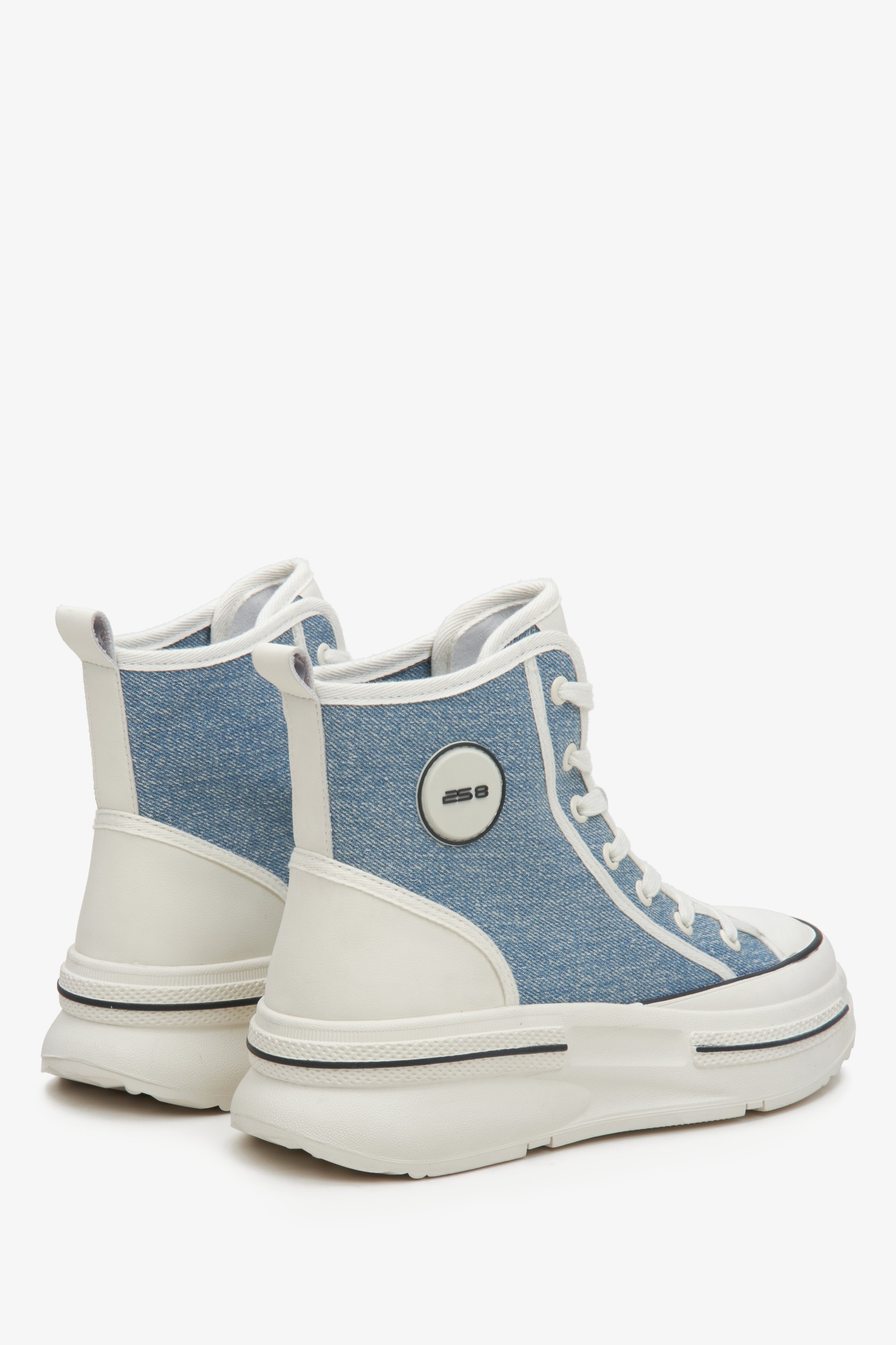 Women's textile blue high-top sneakers ES8 - close-up on the heel and side of the shoes.