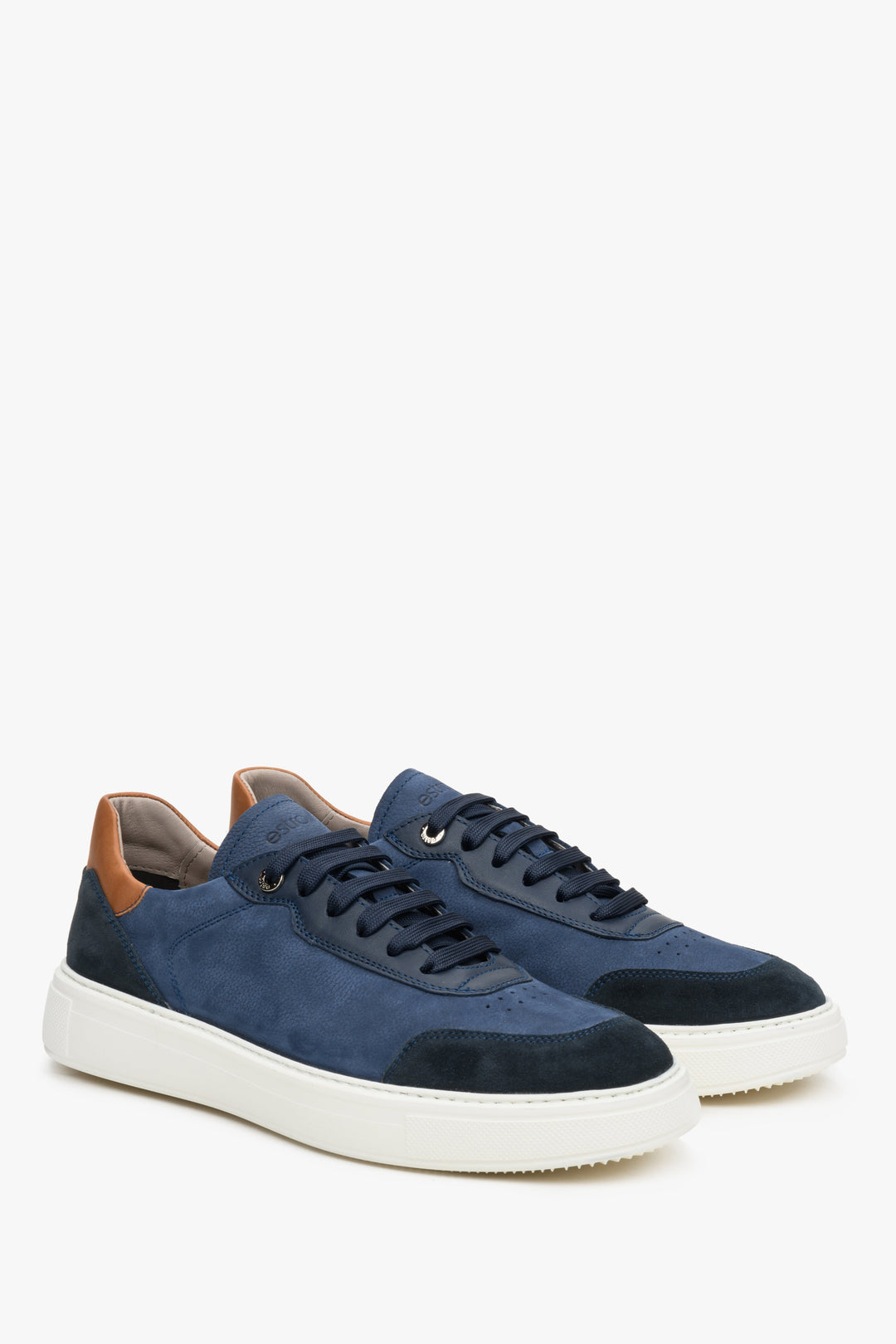 Men's blue-brown and white nubuck and natural leather spring Estro sneakers.
