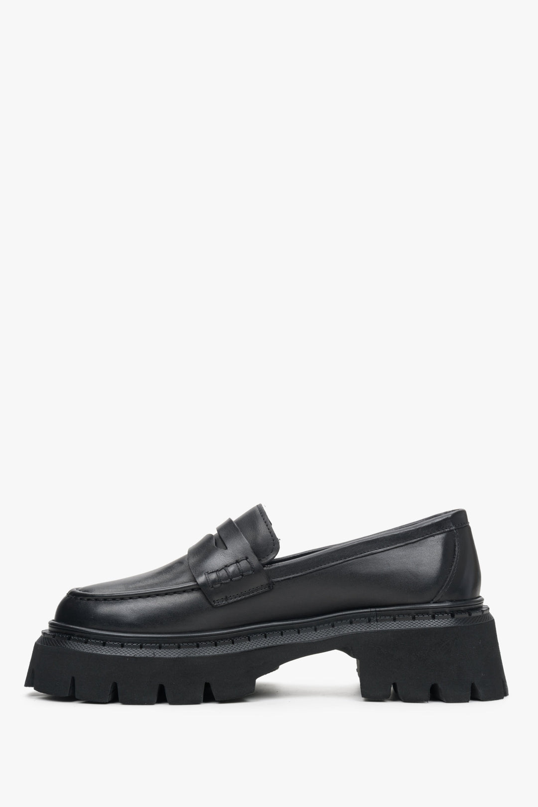 Women's black loafers with a wide black sole - profile.